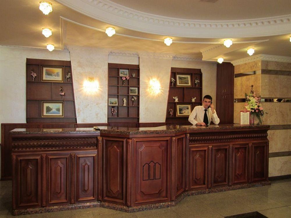 Soborniy Hotel Zaporizhia Extérieur photo