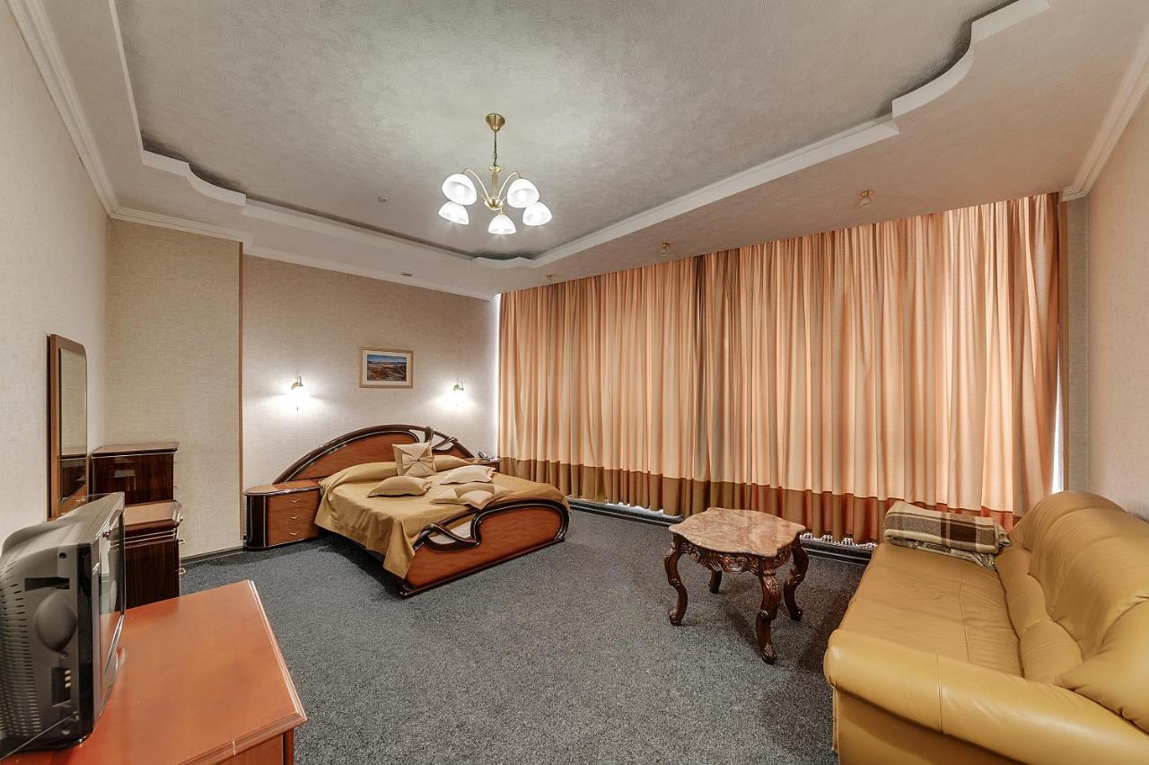 Soborniy Hotel Zaporizhia Extérieur photo
