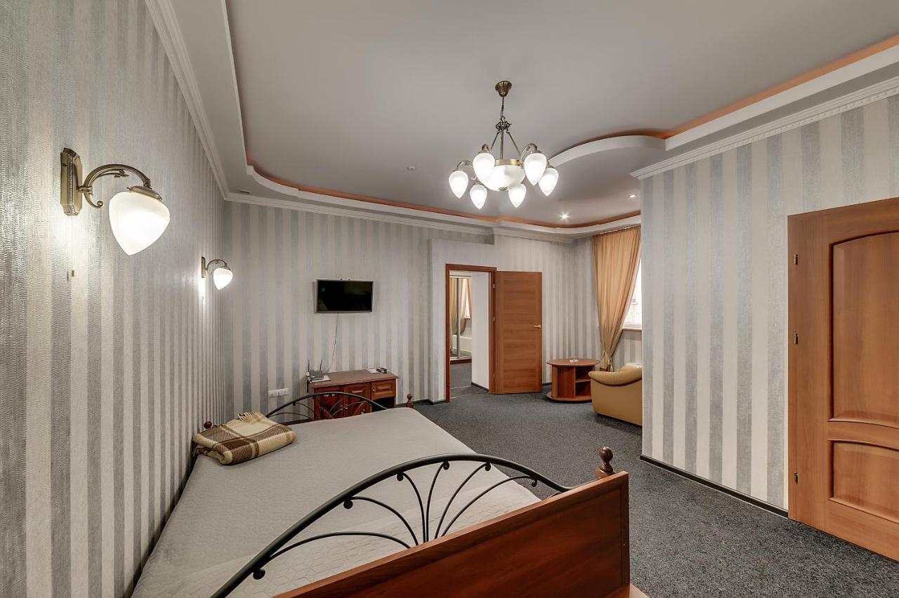 Soborniy Hotel Zaporizhia Extérieur photo
