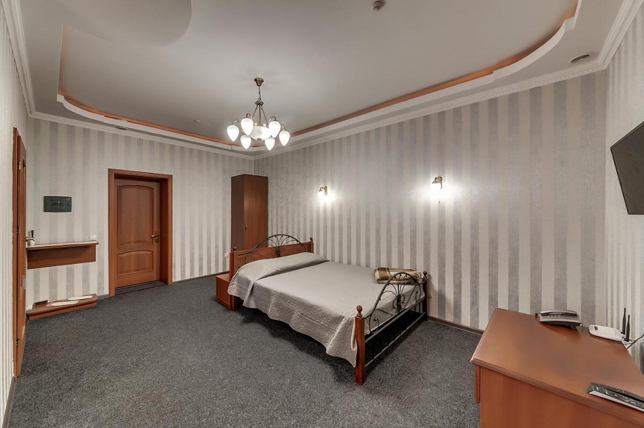 Soborniy Hotel Zaporizhia Extérieur photo